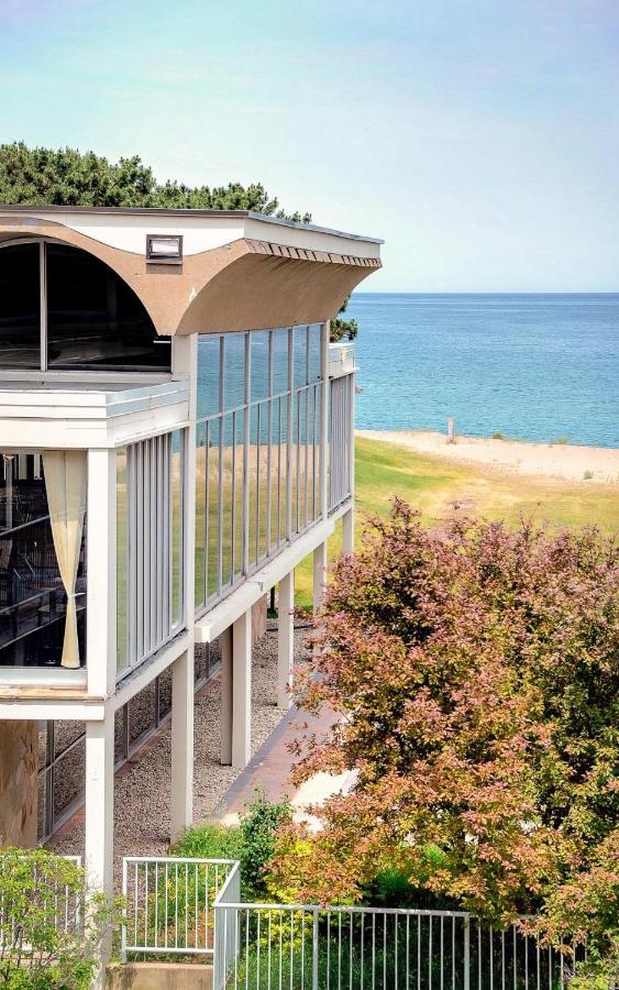 Illinois Beach Hotel Zion Bagian luar foto