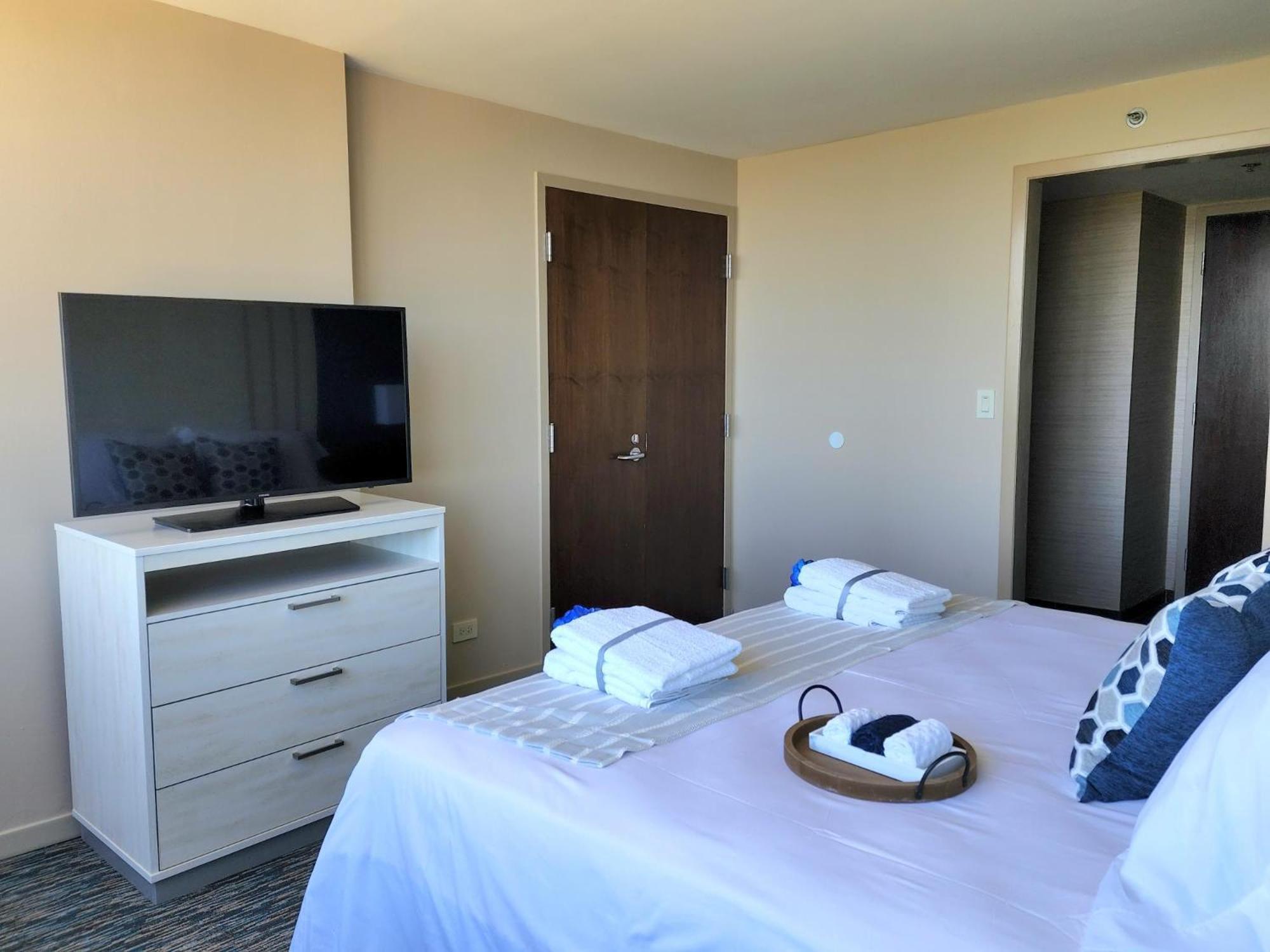 Illinois Beach Hotel Zion Bagian luar foto
